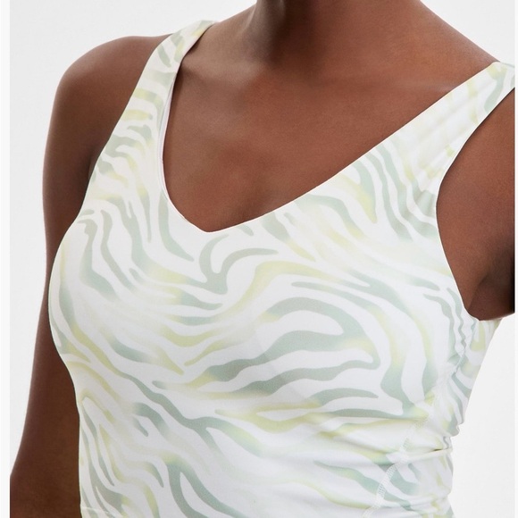 124. ID Ideology Women's Fluid Zebra Printed Cropped Tank Top, Size Large, NWT - Picture 3 of 14